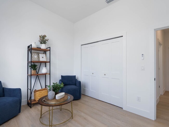 Building Photo - Brand New Construction 3/2  Canal Front Home for Rent in North Port