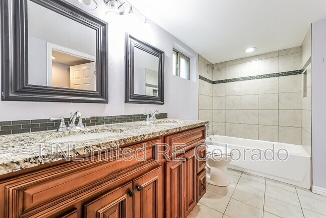 Building Photo - 6646 S Kit Carson St