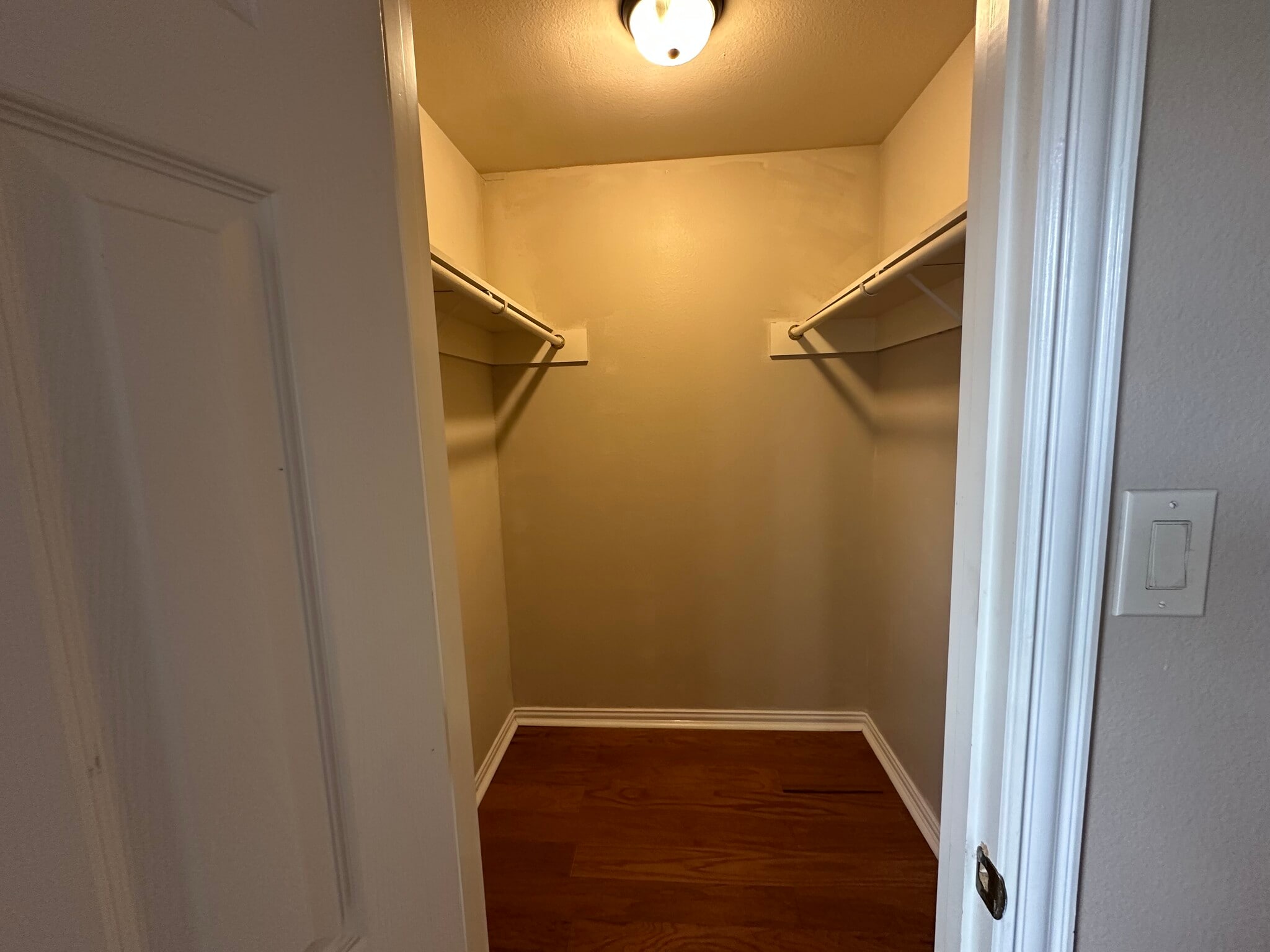 Building Photo - 3011 Lockmoor Ln