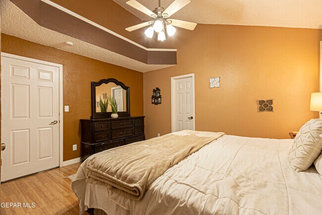 Building Photo - 1123 Night Hawk Dr