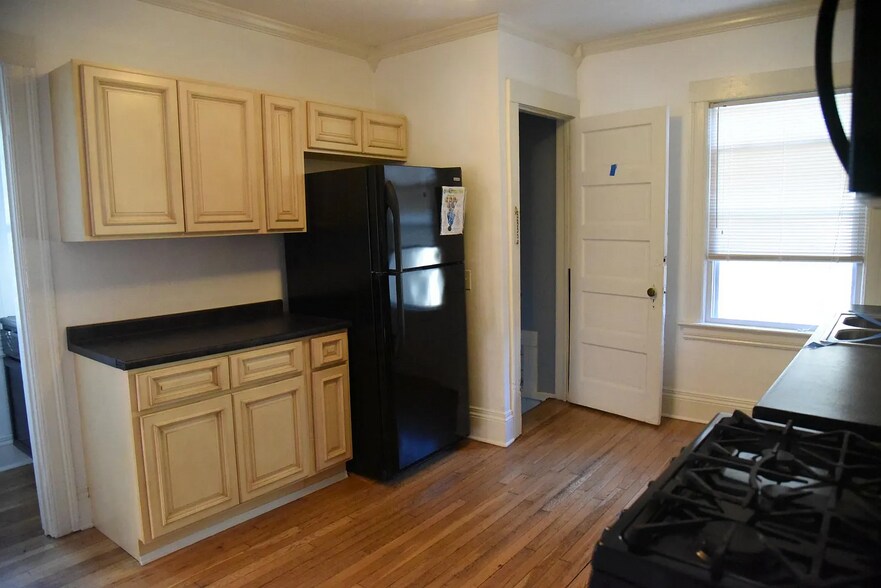 Kitchen - 62 Morningside Park