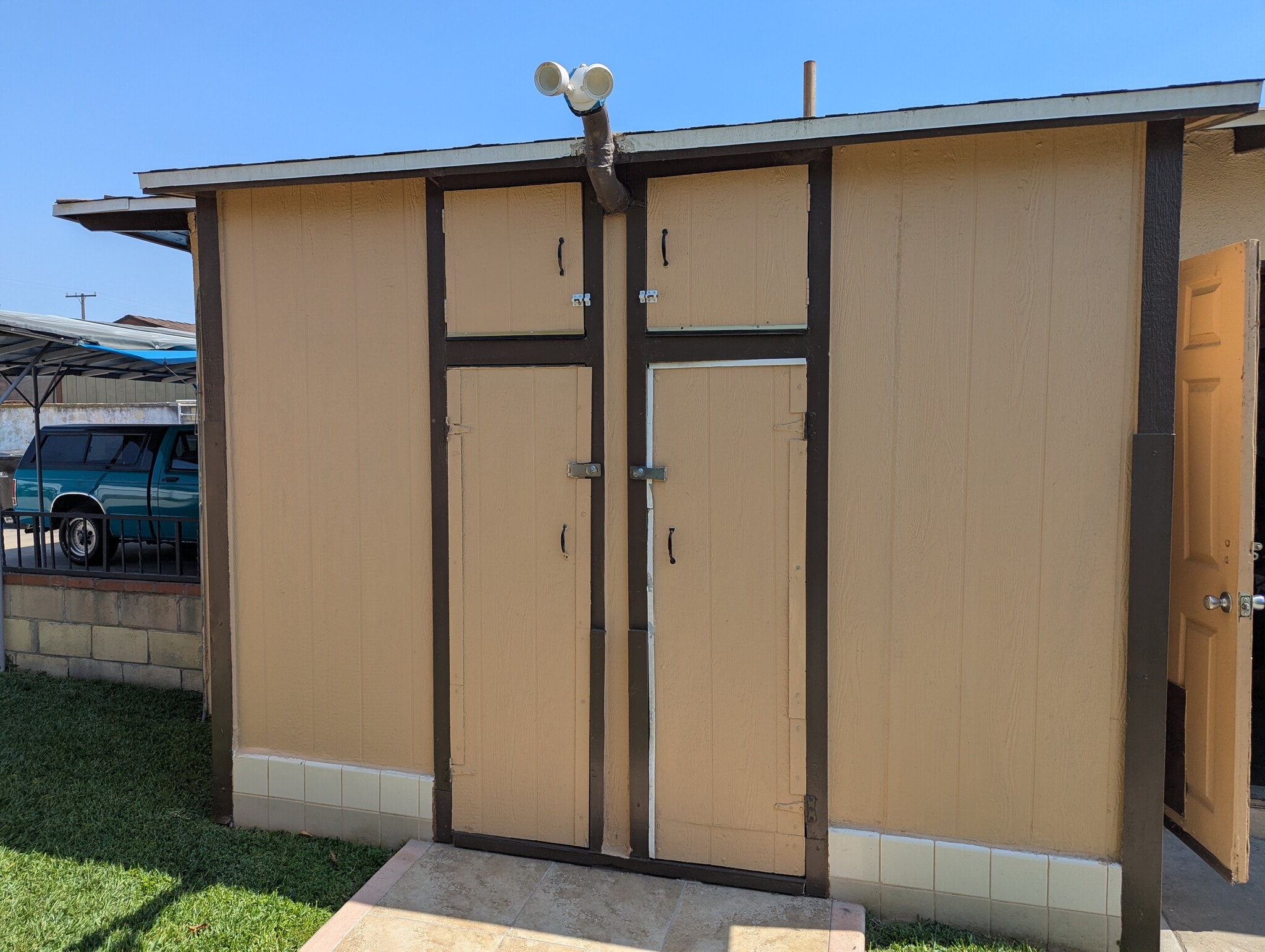 Building Photo - 4919 La Rica Ave