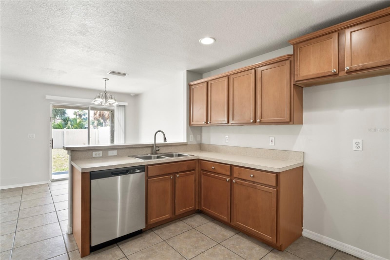 Building Photo - 7350 Lumber Port Dr