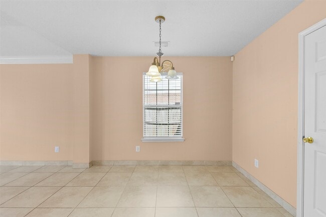 Building Photo - 9230 Eaglewood Spring Dr
