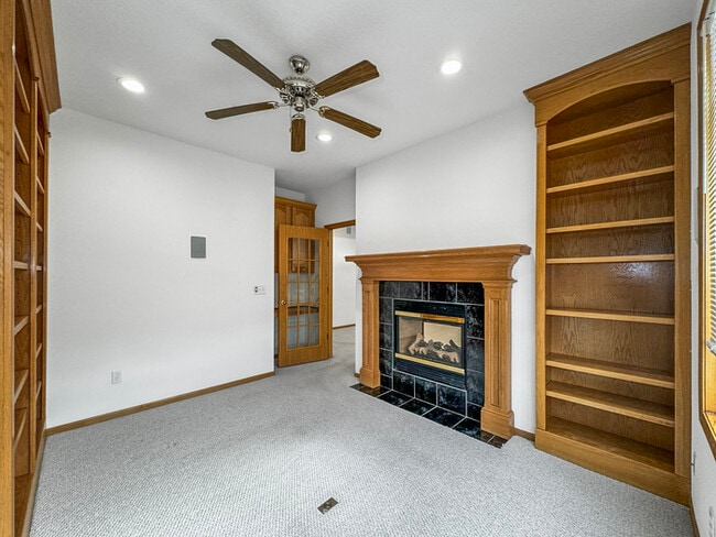 Building Photo - 3510 Rose Ave