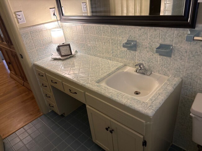 Building Photo - Seeing is believing!