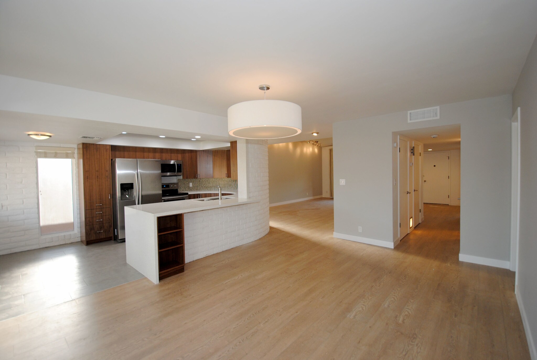 Building Photo - 3703 E Montecito Ave