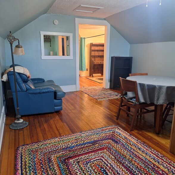 Building Photo - 1400 E Chilhowie Ave