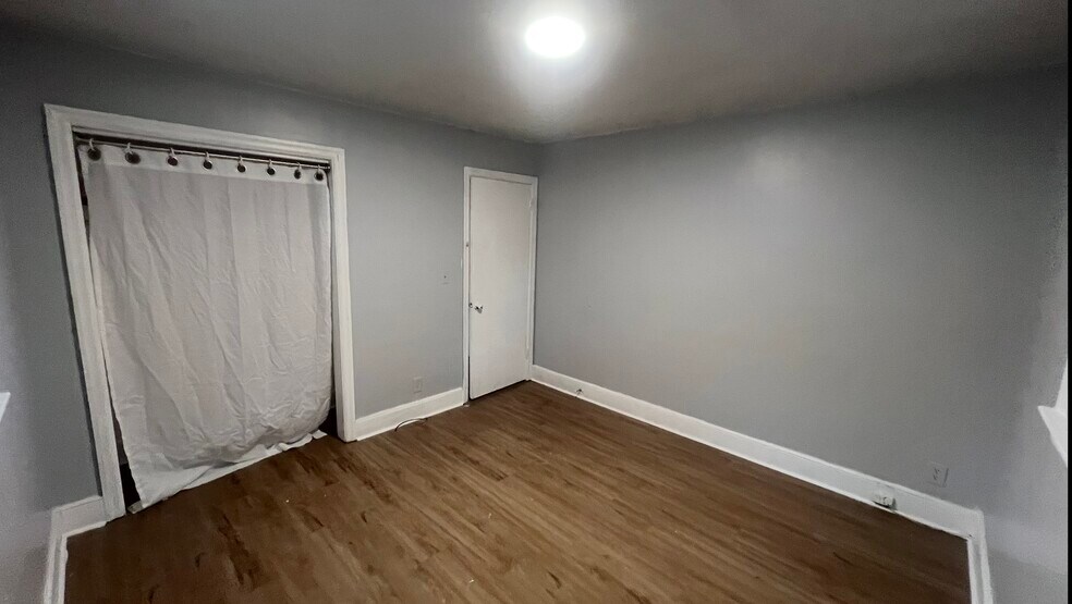 3rd bedroom - 1351 Waverly Ave