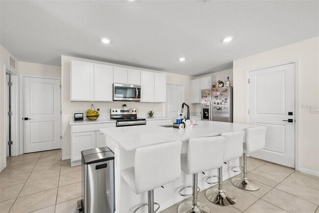 Building Photo - 24672 NW 11th Pl