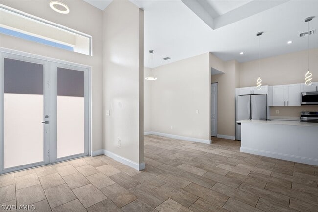 Building Photo - 2708 20th St W