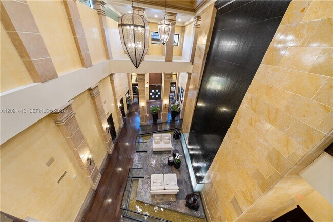 Building Photo - 16275 Collins Ave