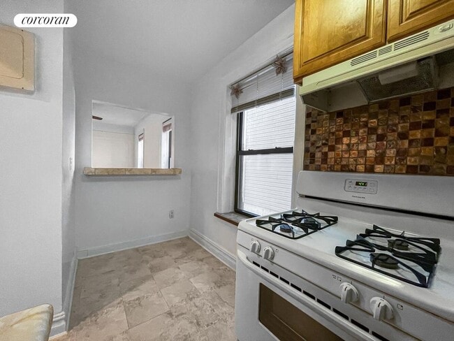 Building Photo - 124 Parrott Pl