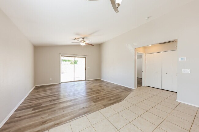 Building Photo - 11335 W Crestbrook Dr