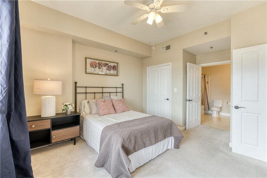 Building Photo - 1101 Juniper St NE