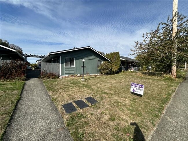 Primary Photo - 2321 Pacific St
