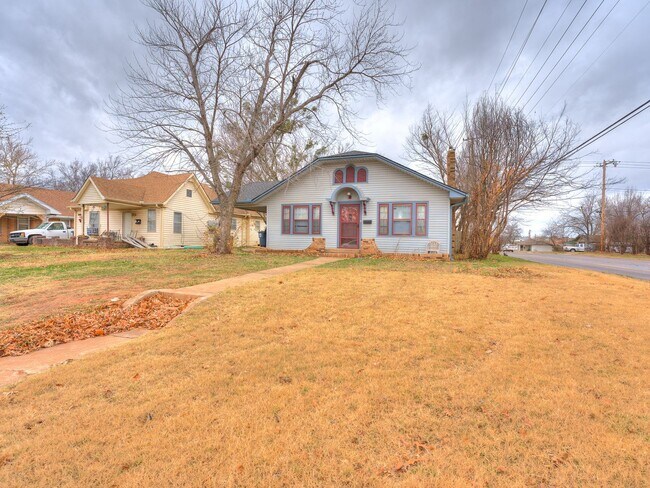 Building Photo - 3 Bedroom 2 Bath home in Shawnee!