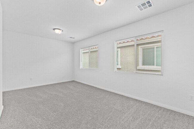 Building Photo - Stunning 4 Bedroom Home in South Las Vegas Area