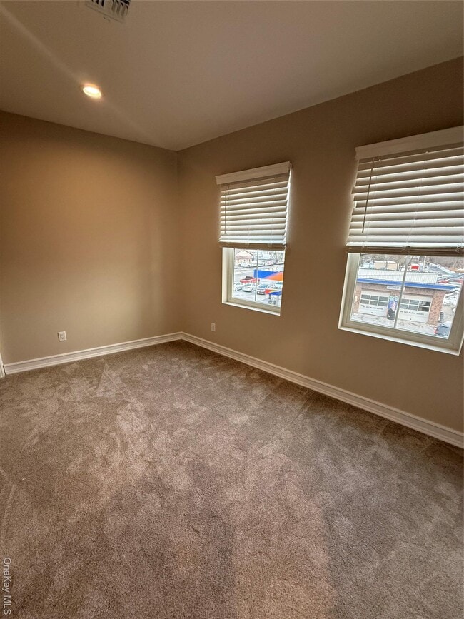 Building Photo - 122 Greenwich Ave