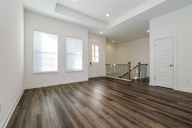 Building Photo - 16173 Fontana St