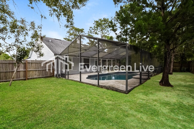 Building Photo - 2969 Ruskin St