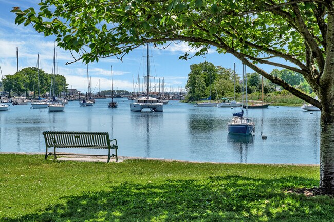 Building Photo - 319 Wagner Ave