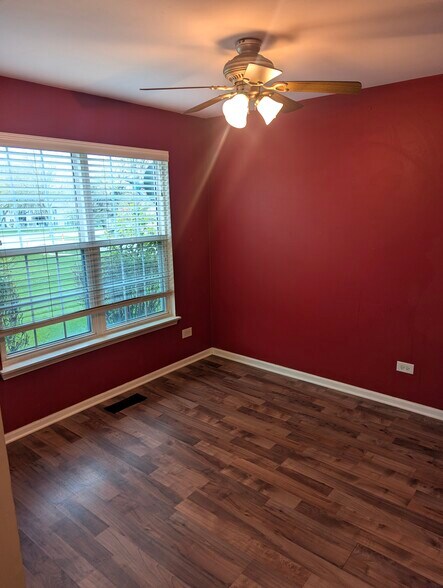Building Photo - 335 Buckingham Cir