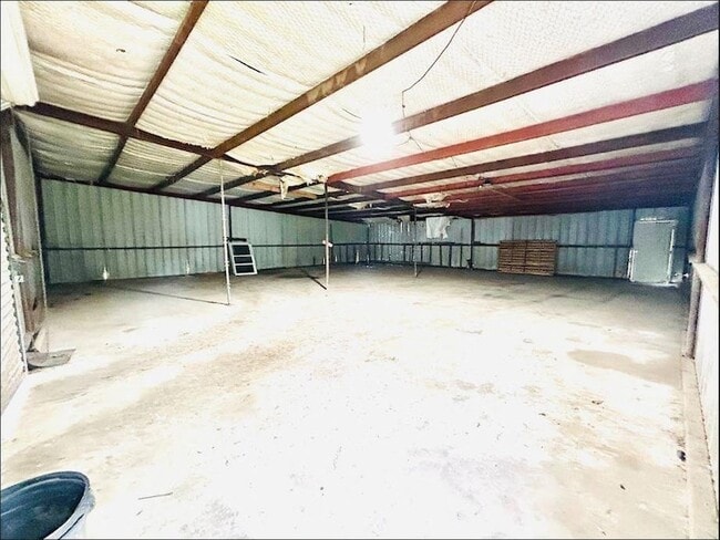 Building Photo - 339 Co Rd 740