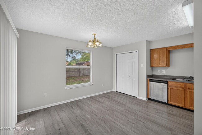Building Photo - 8519 Blazing Star Ct