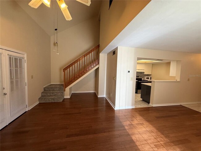 Building Photo - 5721 SW 10th Pl
