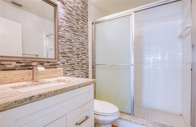 Building Photo - 2390 Bentley Dr