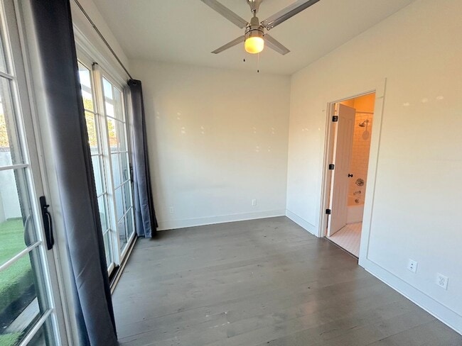 Building Photo - 2 BEDROOM | 2.5 BATH | BALCONY