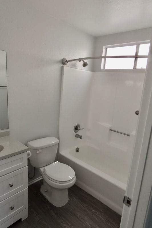 Building Photo - 1103 W Angeleno Ave