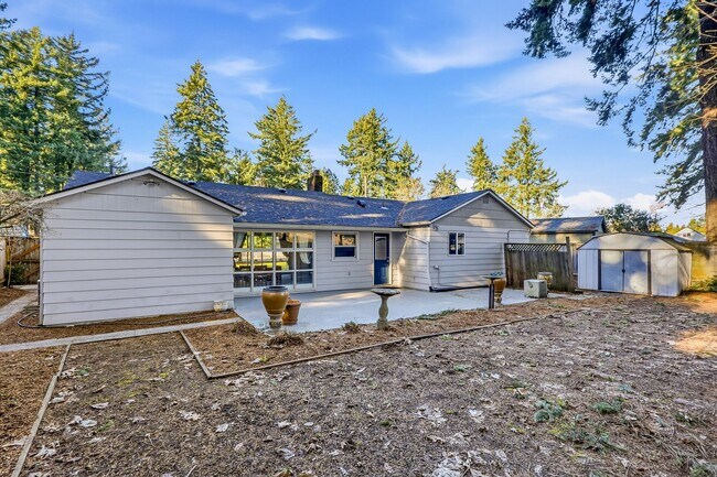 Building Photo - Bright & Comfortable Home with Private Patio and Covered Parking