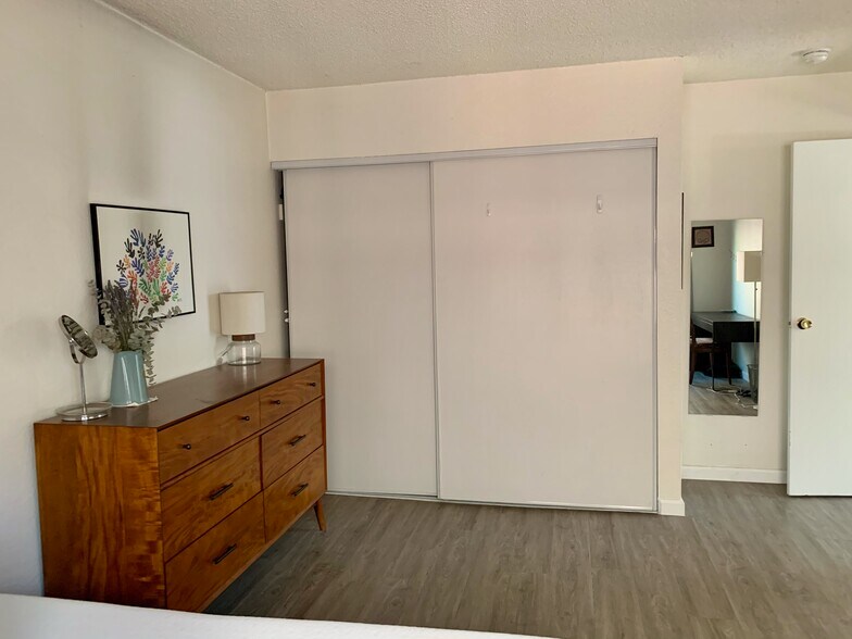 Bedroom 2 (note, comes unfurnished) - 1924 Park Grove Ave