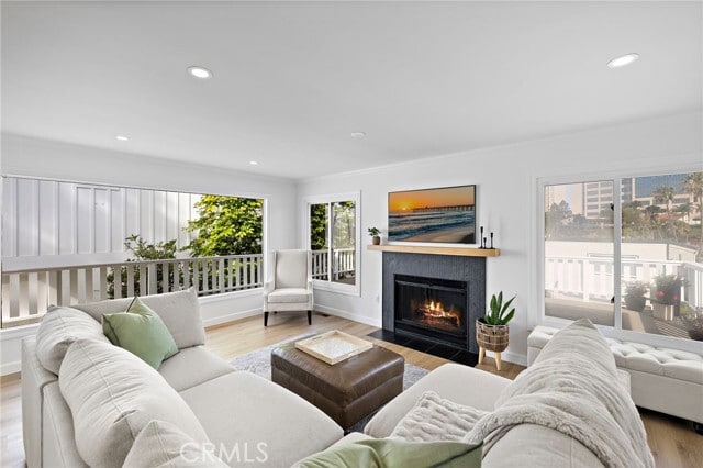 Building Photo - 226 La Jolla Dr