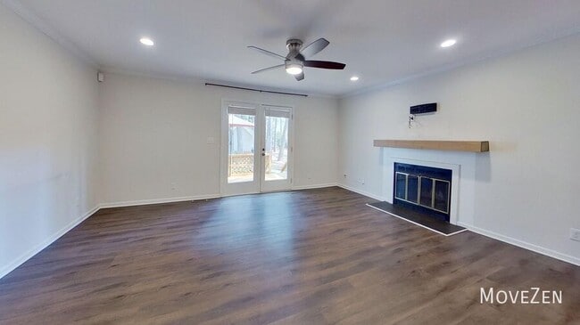Building Photo - 5622 Darrow Dr