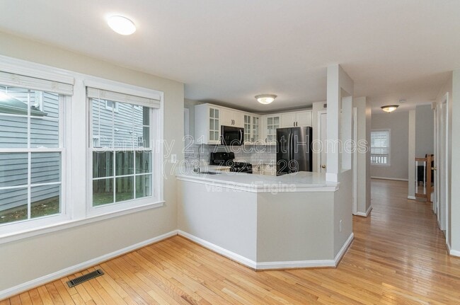 Building Photo - 7579 Cross Gate Ln