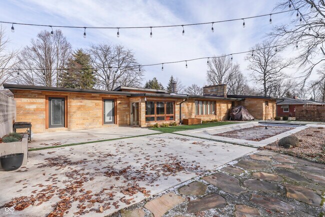 Building Photo - 111 McClellan Rd