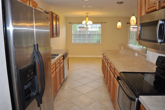 Building Photo - 673 Mozingo Ln