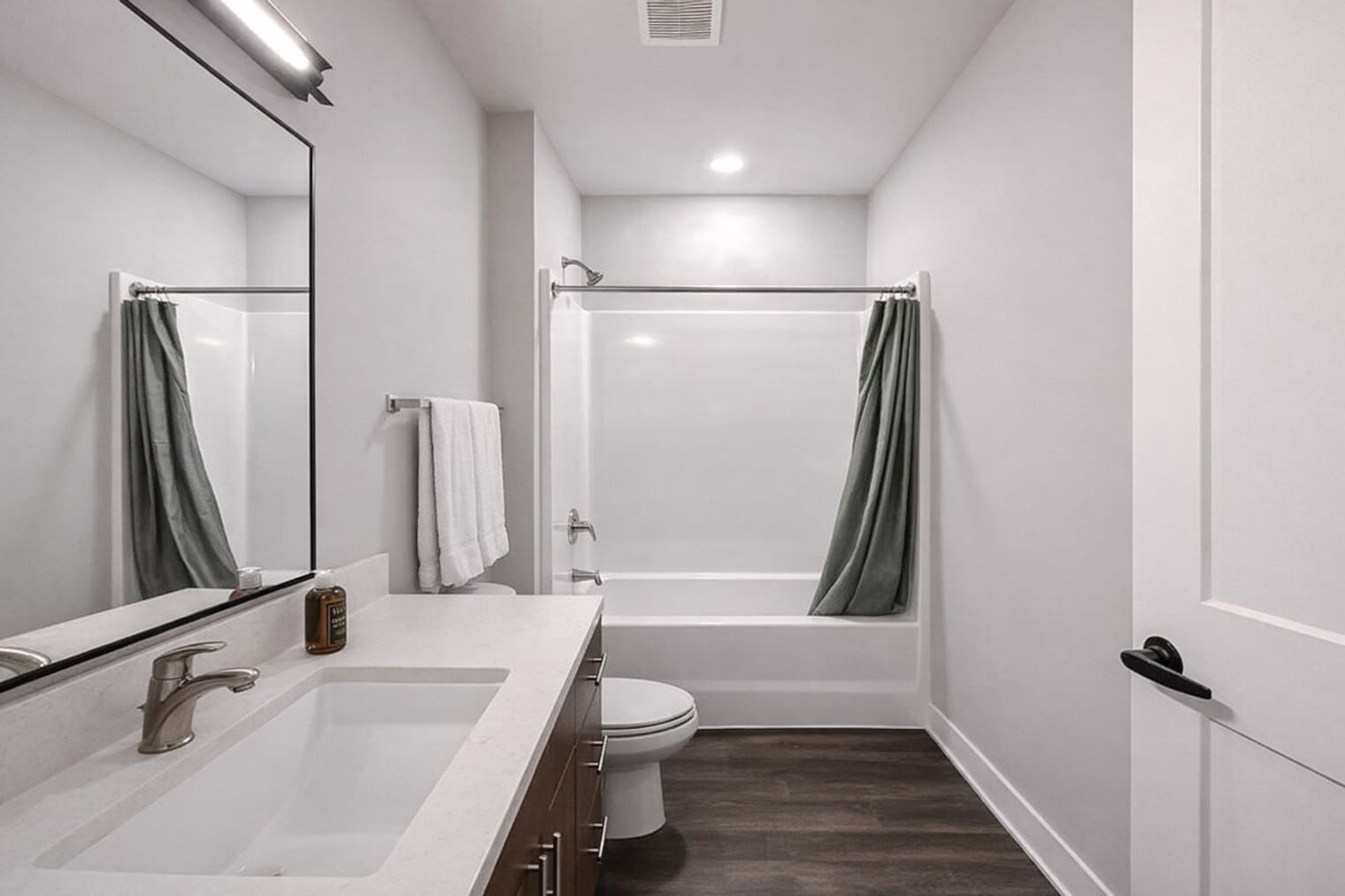 Building Photo - 206 N 48th St