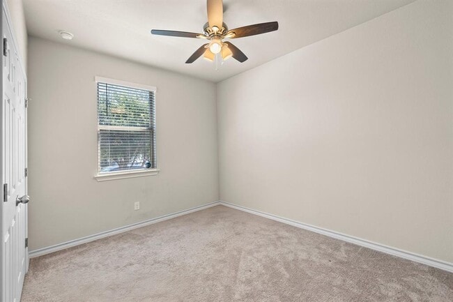 Building Photo - 1421 Itzel Bnd