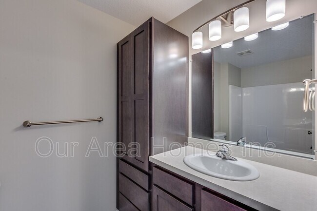 Building Photo - 12654 Pond View Rd