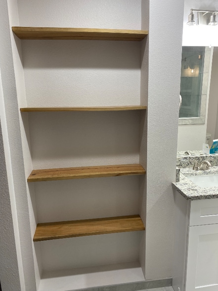 Building Photo - 1805 S Franklin St