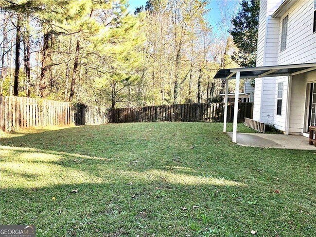 Building Photo - 2820 Northcliff Dr