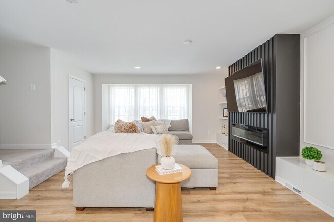 Building Photo - 64 Tate Manor Dr