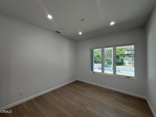 Building Photo - 2230 Sherwood Pl