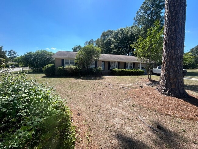Building Photo - 1015 Walters Ln