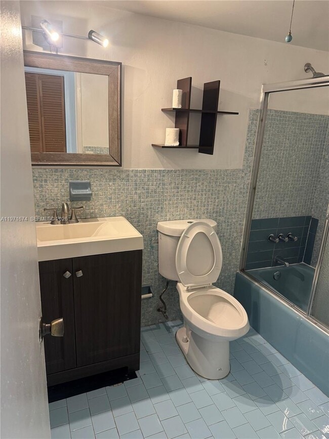 Building Photo - 20337 NE 2nd Ave