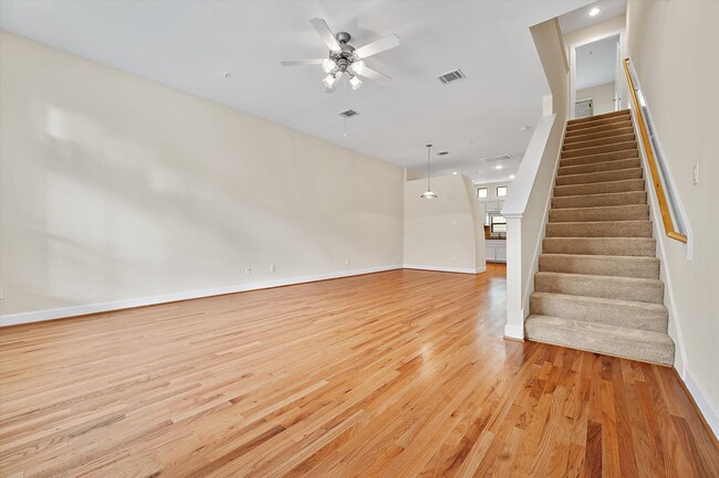 Building Photo - Welcome Home to Comfort and Convenience in...